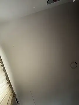 JuliaaVega stripchat live cam model