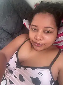 Ninibella stripchat live cam model