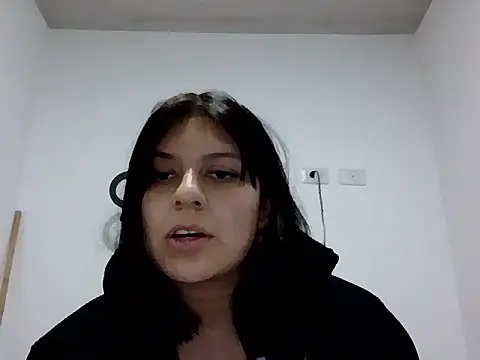 Kate-Pauhl stripchat live cam model
