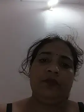 Crazy_Radhika stripchat live cam model