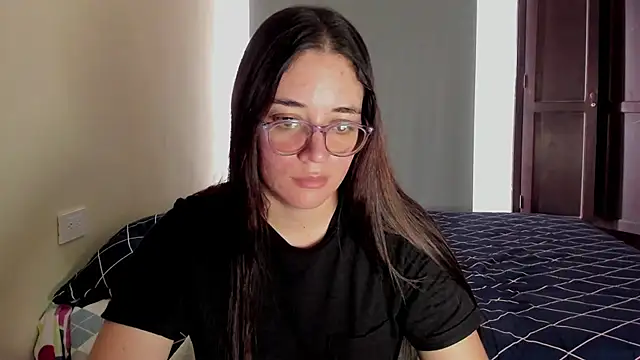 atenas_05_ stripchat live cam model