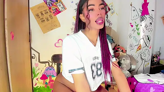 bloom444 stripchat live cam model
