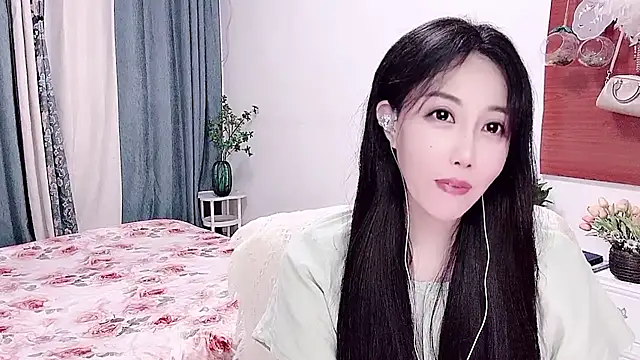 Laura_520 stripchat live cam model