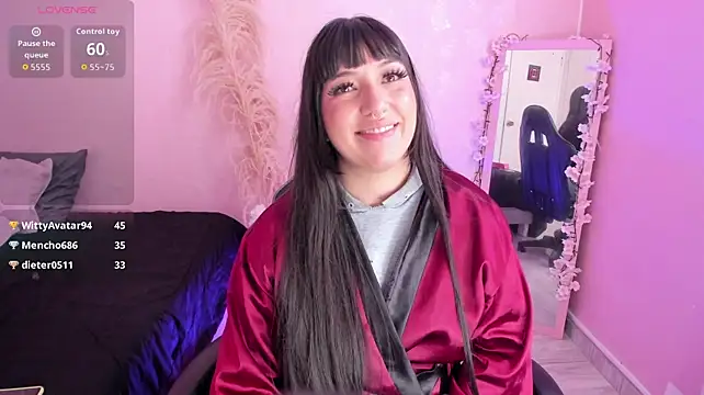 Emily_Roussee stripchat live cam model