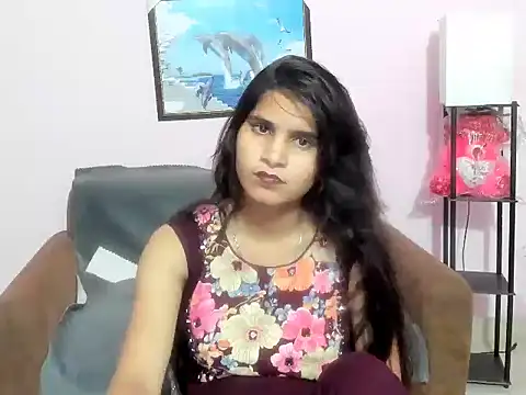 LustyManara stripchat live cam model