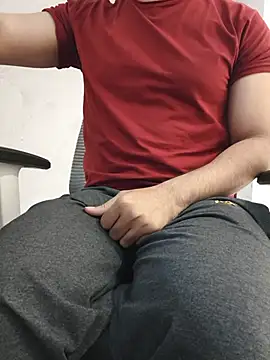 8inch_hunk19 stripchat live cam model