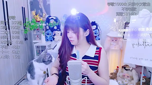 LazyCat94624 stripchat live cam model