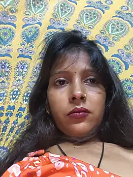 Gud_girl_Nilu stripchat live cam model