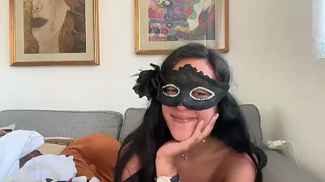 LasolitaAuri stripchat live cam model