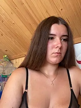 mewKate stripchat live cam model
