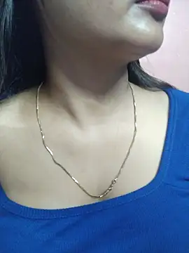Wild-janvi stripchat live cam model
