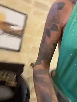 inked_up_jade stripchat live cam model