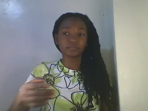 cutebrownny stripchat live cam model