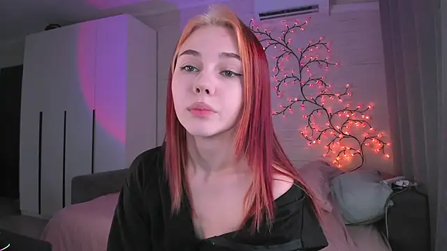 cute1yoga stripchat live cam model