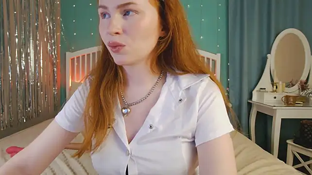 GingerArin stripchat live cam model