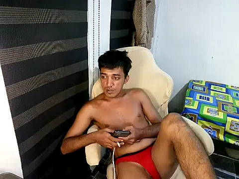 Spicy_RowyCam stripchat live cam model