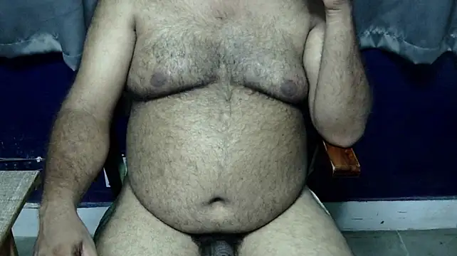 hairysubcub_70 stripchat live cam model