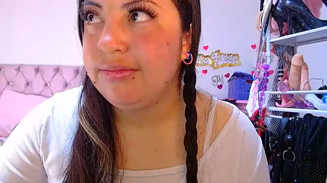 lanaqueen699 stripchat live cam model