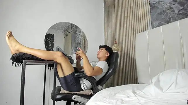 dark_ay stripchat live cam model