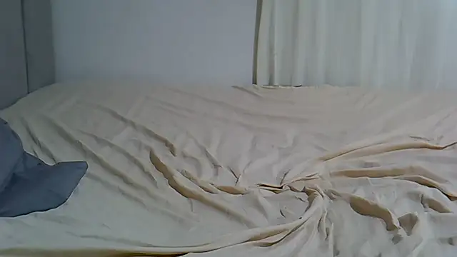 Lannah_Sky stripchat live cam model