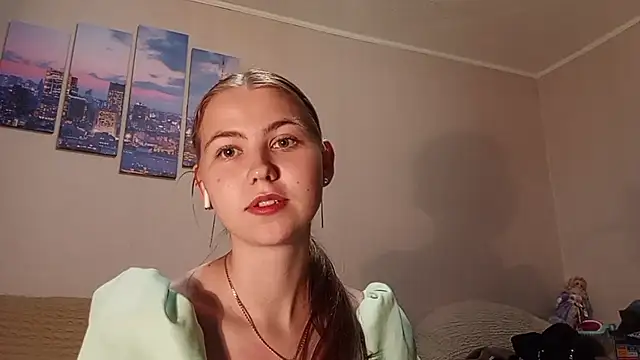 AnnettaHosaka stripchat live cam model