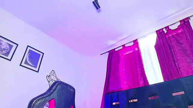 devilish_hekate stripchat live cam model