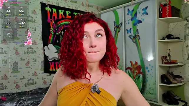 SmokyRose stripchat live cam model