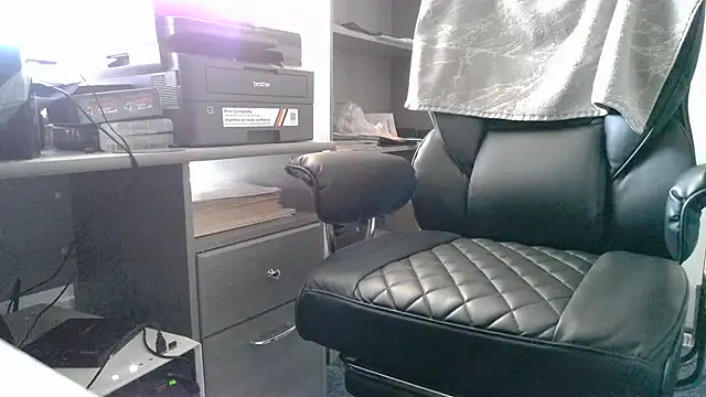 TrevorSteele stripchat live cam model
