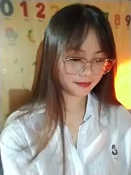SiSi-9999 stripchat live cam model