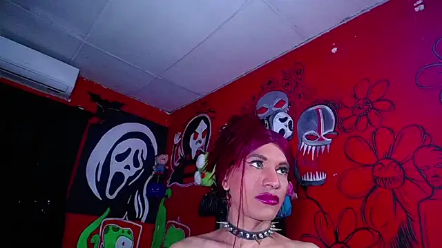 HugeDanex stripchat live cam model