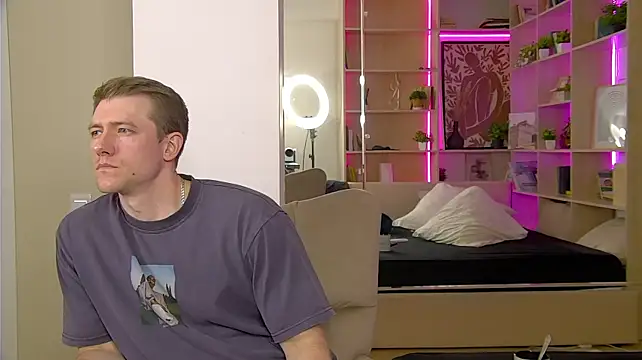 EthanPinkman stripchat live cam model