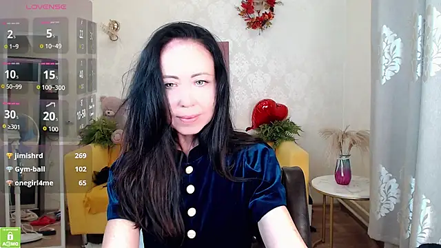 beautiful_moon3 stripchat live cam model