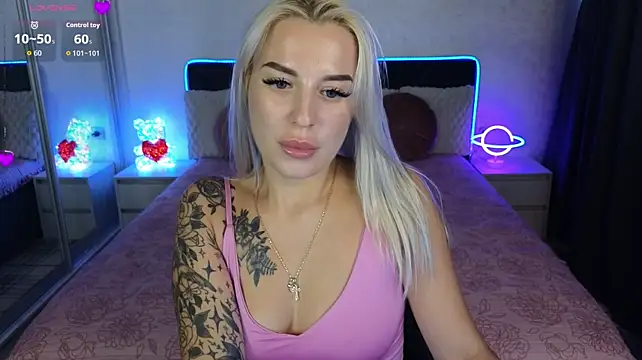 Crystal_Barbie stripchat live cam model