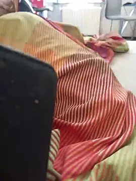 Totoo2710 stripchat live cam model