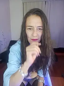 LeanaMaturee stripchat live cam model