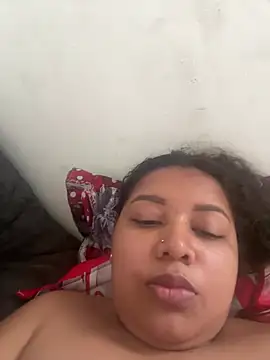 Ninibella stripchat live cam model