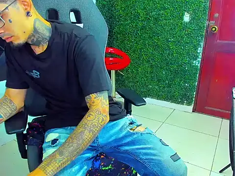 Boy_tatto77 stripchat live cam model