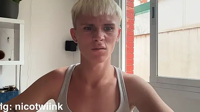 twiinknico stripchat live cam model
