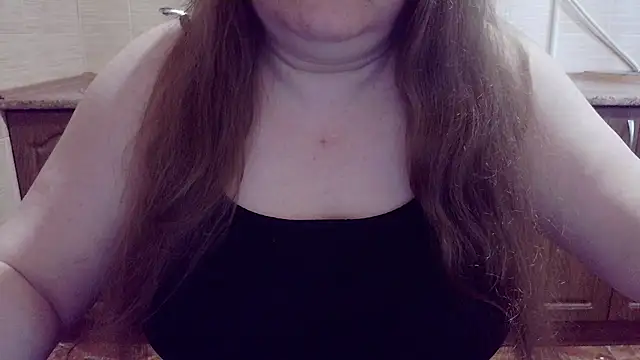 MiraKiss11 stripchat live cam model