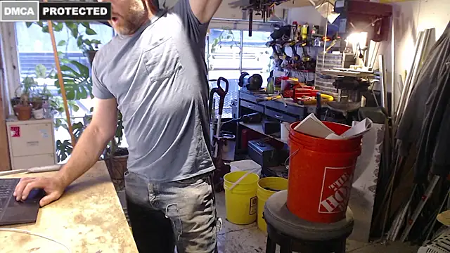 seattlemanwhore stripchat live cam model