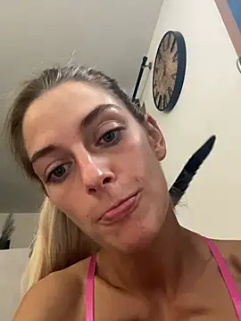 Bellalolahot stripchat live cam model
