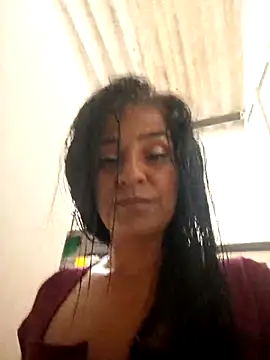 sweetCatallina stripchat live cam model
