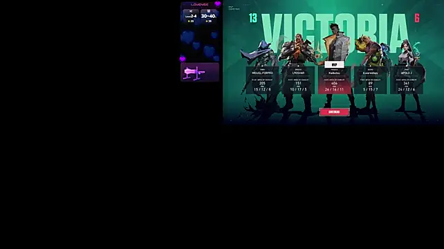 LuciaReid stripchat live cam model