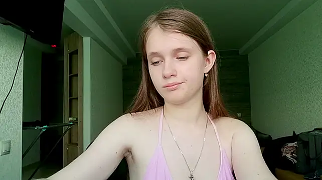 CecilleSollors stripchat live cam model
