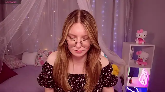 MaryVance stripchat live cam model