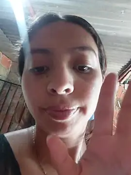aziel_ardiente stripchat live cam model