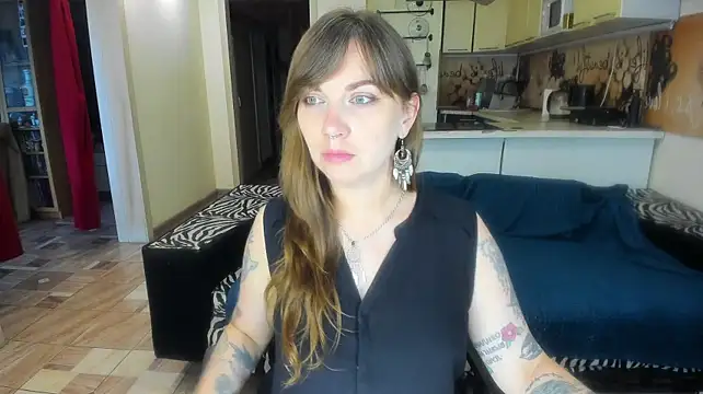 StacyTigerr stripchat live cam model