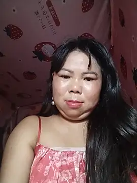 lusy-00 stripchat live cam model