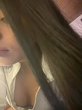 LunaMoore_Pink stripchat live cam model