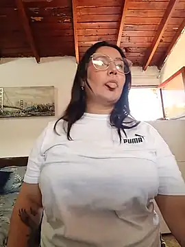 SaloGray8 stripchat live cam model